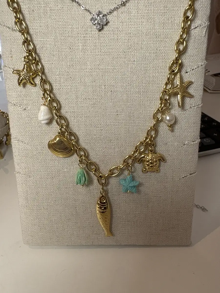 Collier